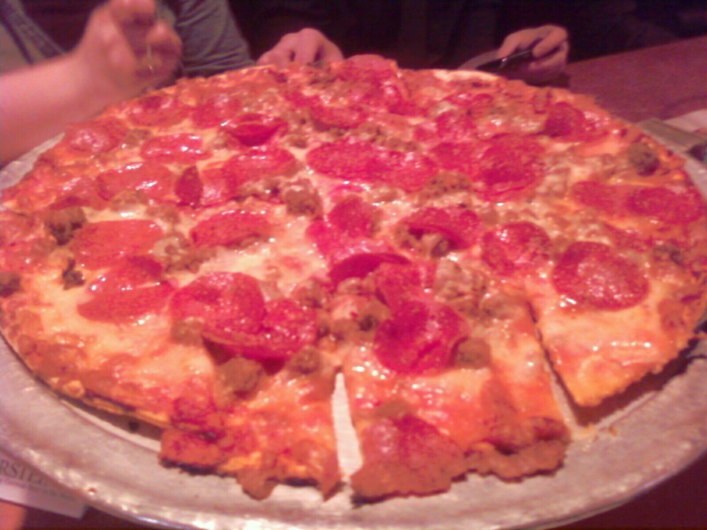 Waldo Pizza My pizza has arrived! Jeff Flickr