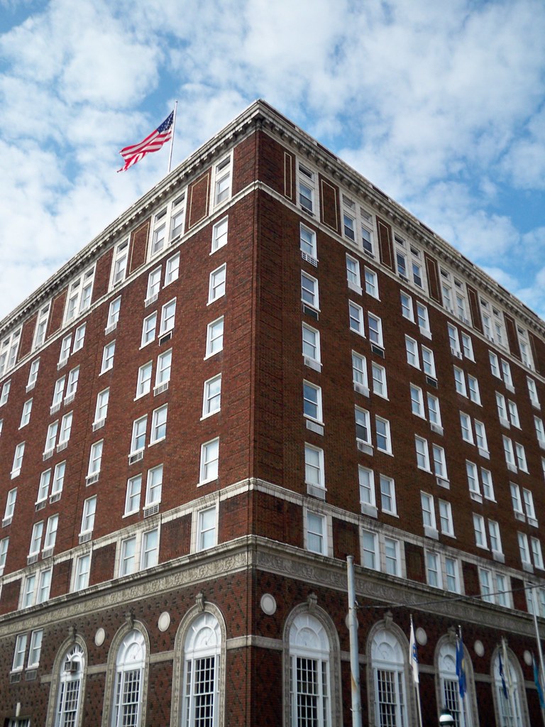 Historic Yorktowne Hotel in York PA USA The Yorktowne Hote… Flickr