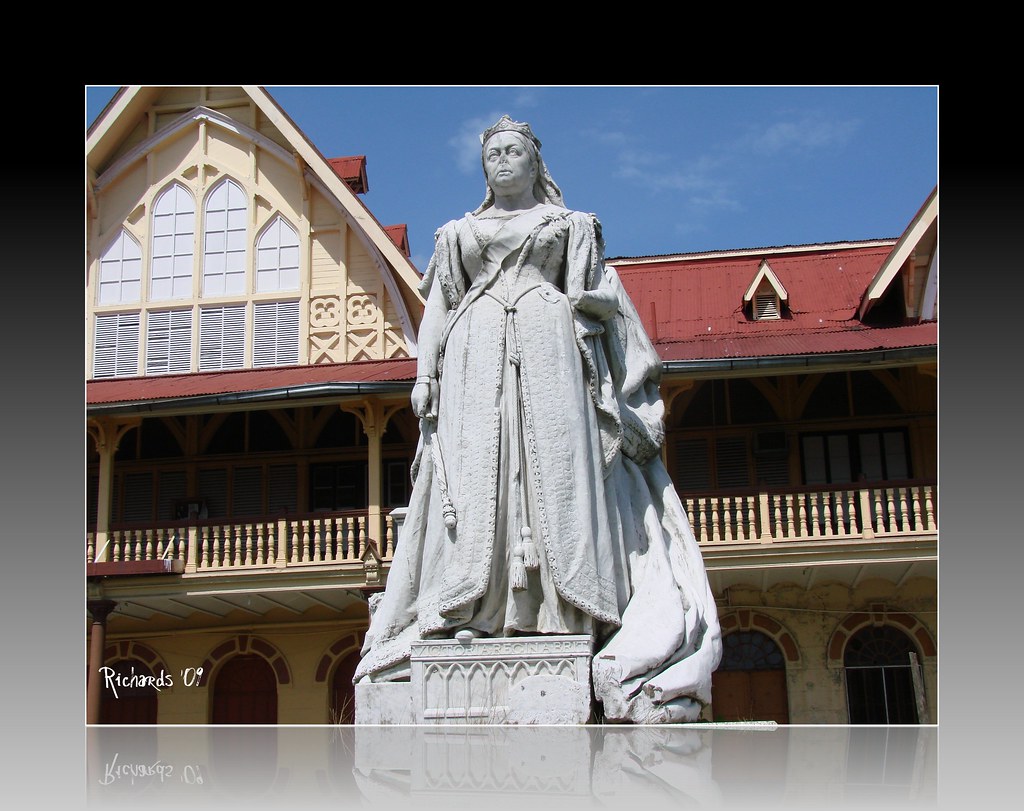 Victoria Regina Queen Victoria, outside the High Court, Gu… Amanda