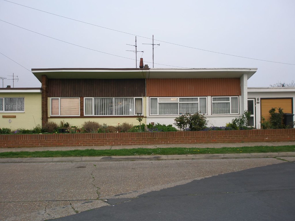 Beachlands houses, Pevensey Bay Anne Flickr