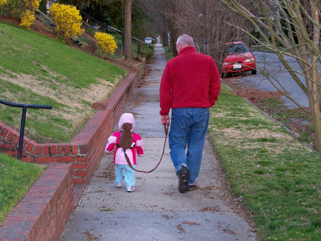 Baby on a leash! Best.Invention.Ever. Audrey and Keith wal… Flickr