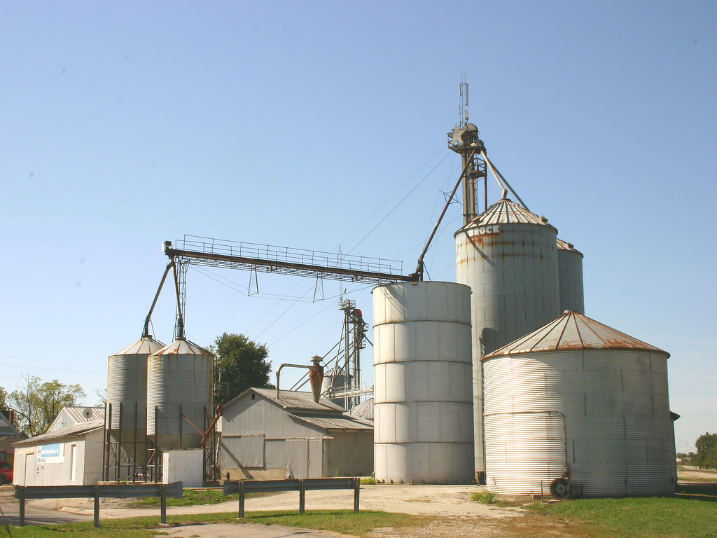 12a Dwight IL Coop Grain Storage 02 John Hagstrom Flickr
