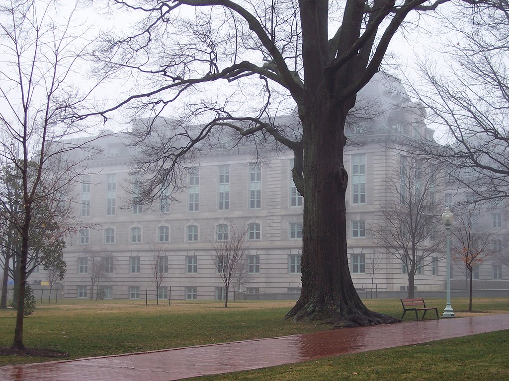 Bancroft Hall 3 Holidais EvansBunch Flickr