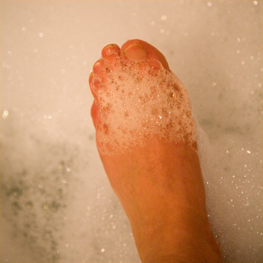 Relax Just what I needed a lovely warm bath. Lee Bavastock Flickr