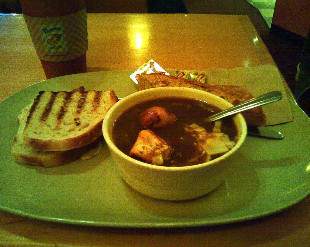 Panera has new trays They look like platters. I like Frenc… Flickr