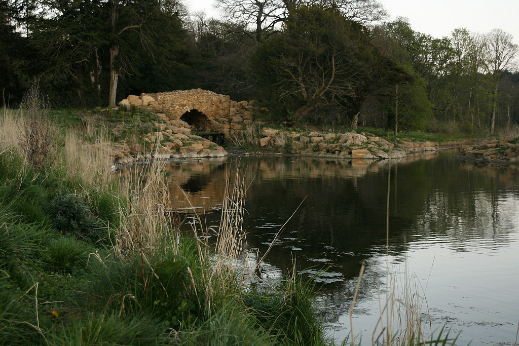 Hardwick Hall Country Park (Bridge) Karen Rodham Flickr
