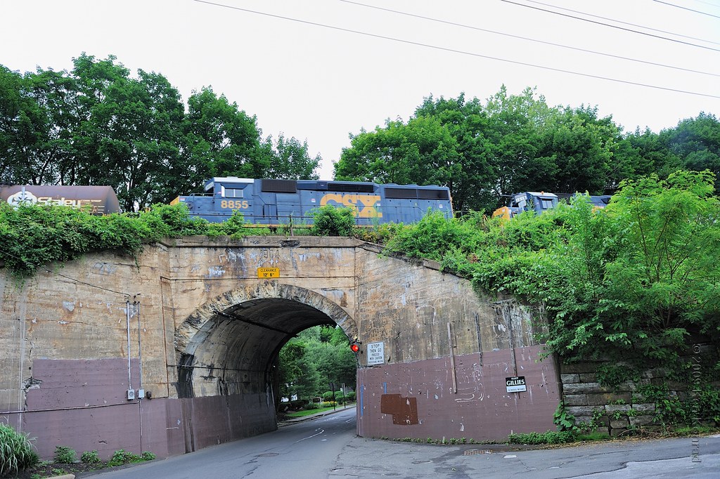 Haverstraw, NY One car width concrete arch bridge over Gur… Flickr