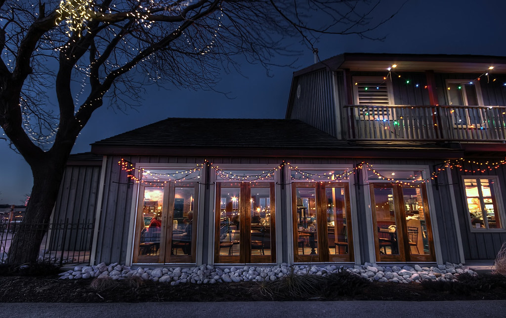 williams cafe at the Bayfront in Hamilton, ON Rafael Peixoto