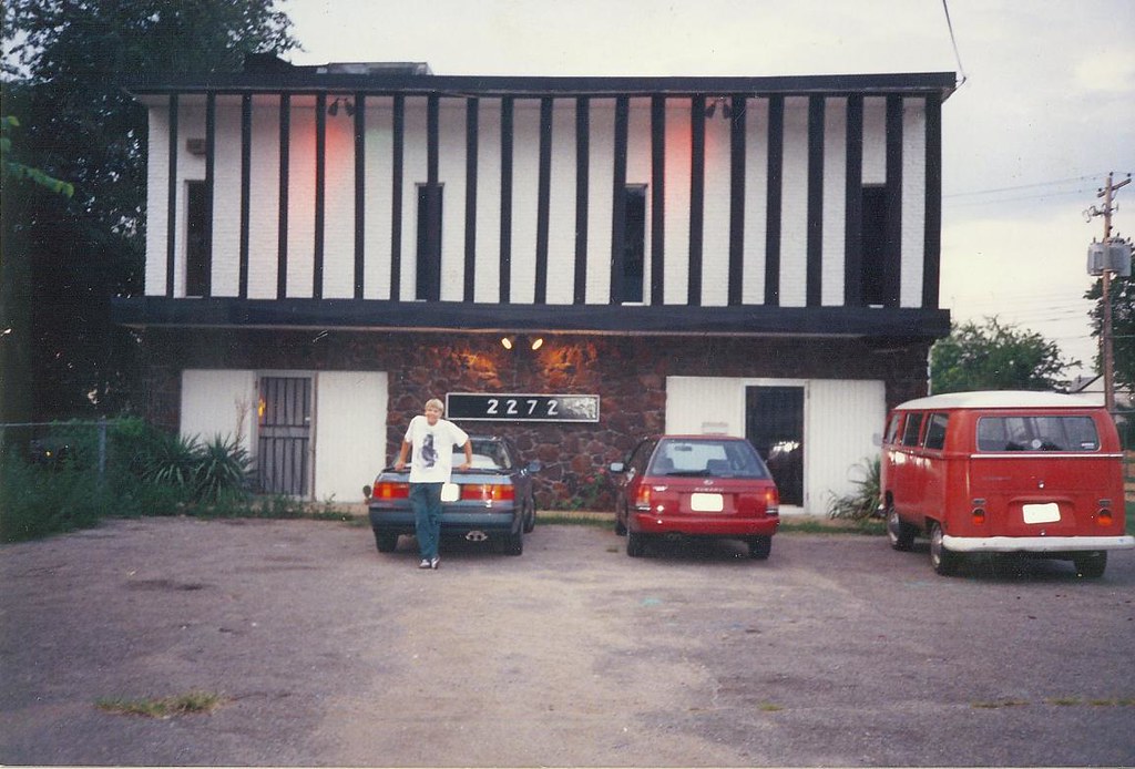 out front at Easley McCain Studio 2272 Deadrick Avenue. Ea… Flickr