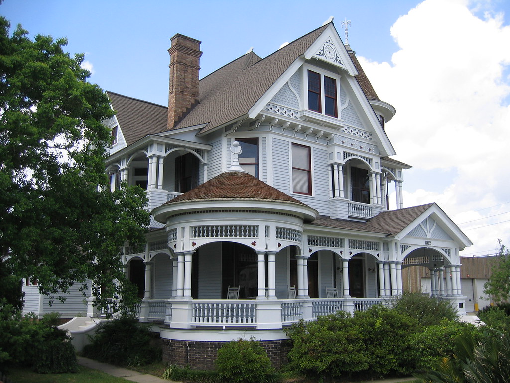 McLeod House 802 North Main Street Hattiesburg, MS 39401 kingsmill