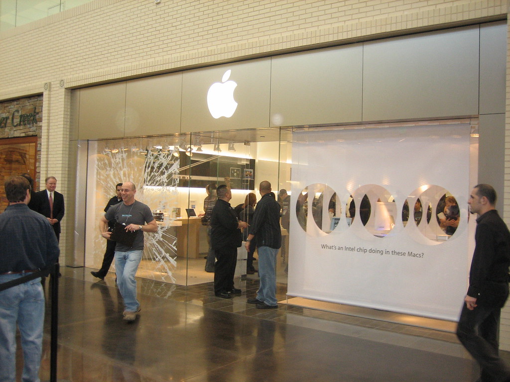 Apple Store Dallas NorthPark Scott Hughes Flickr