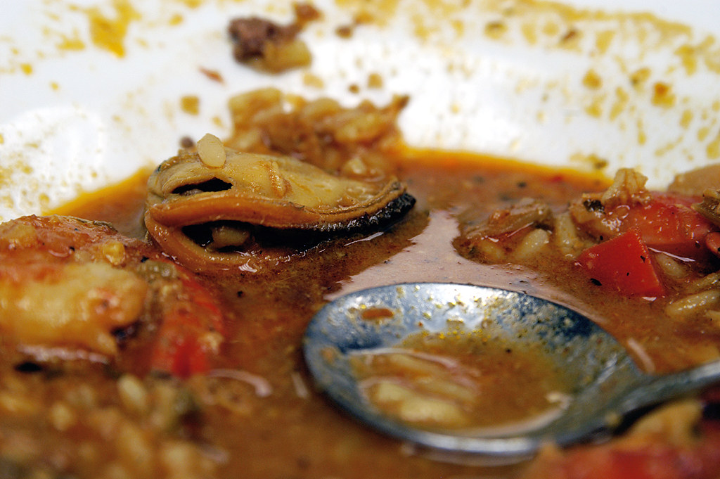 Rubbage Testing out my new medium/wide zoom. It's an f2.8 … Flickr