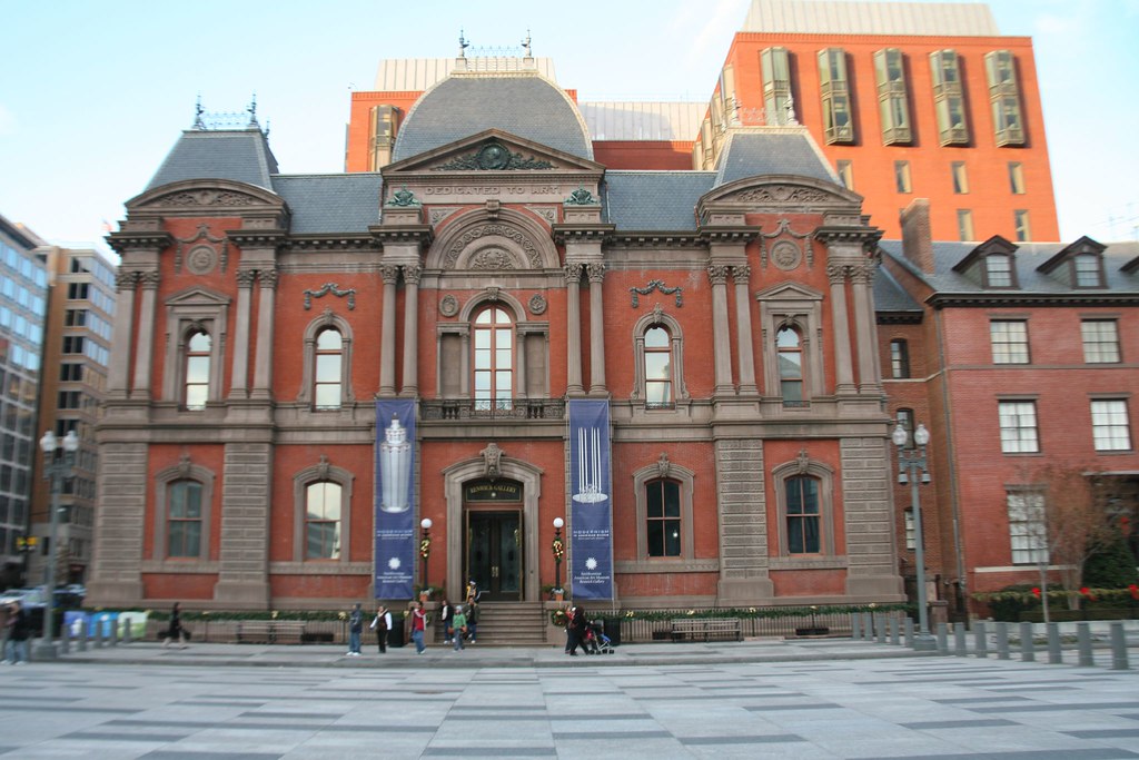 Renwick Mansion, er Gallery DC05123027638RenwickGallery Flickr
