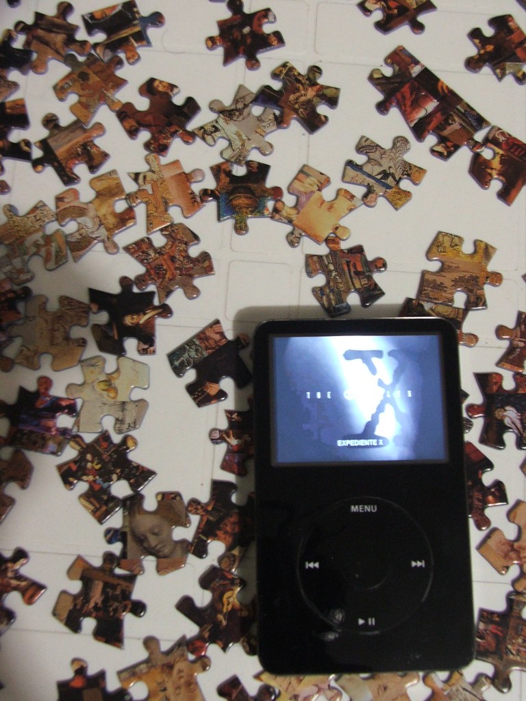 ipod and puzzle Erwin Morales Flickr