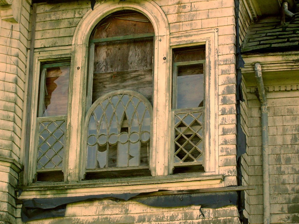 haunted house Watsonville, CA davidwallace Flickr