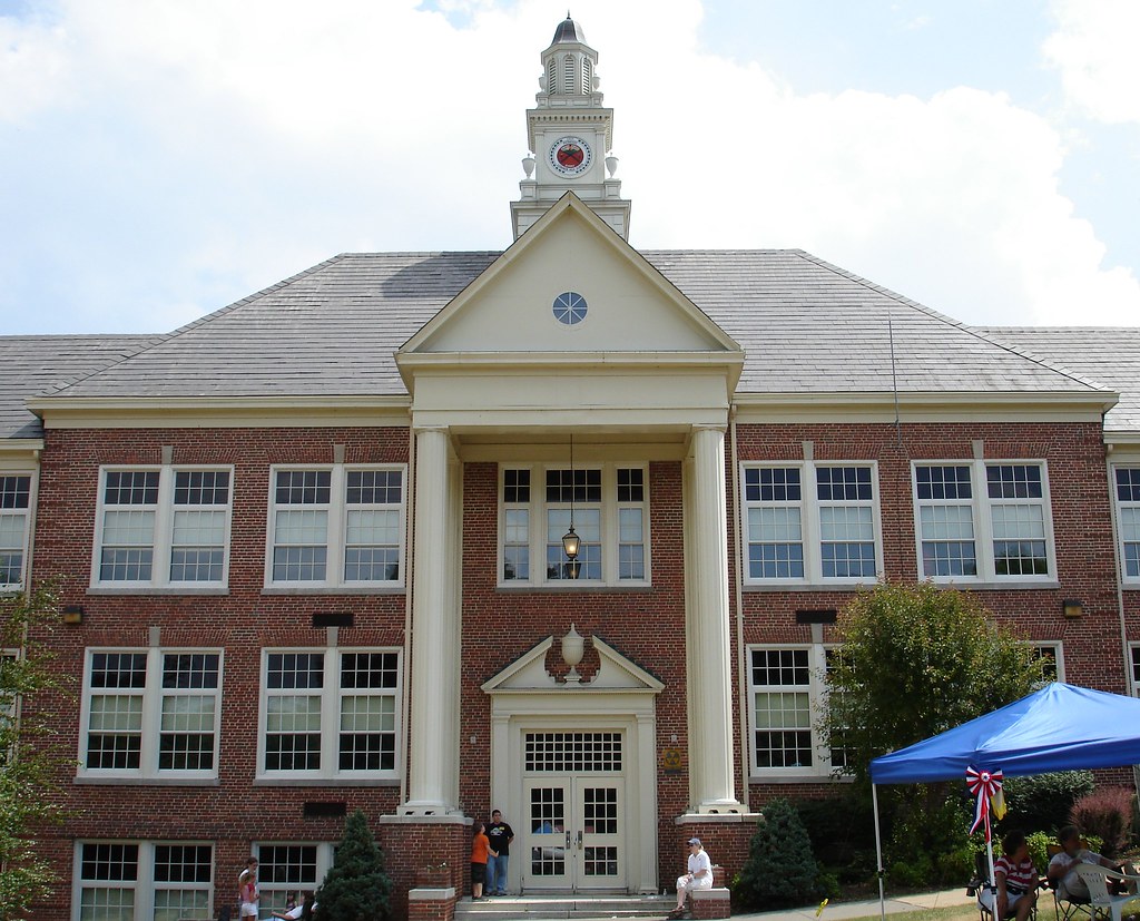 High School Lebanon, VA Seth Gaines Flickr