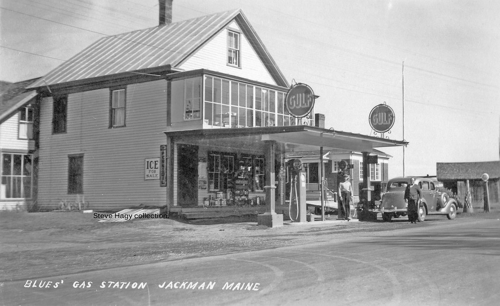 Blue's Gas Station Jackman, Maine This Gulf branded outl… Flickr