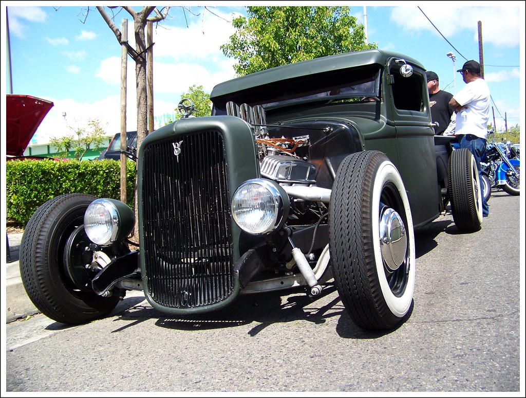 Classy Rat 2009 tower district car show fresno,ca. Bob the Real
