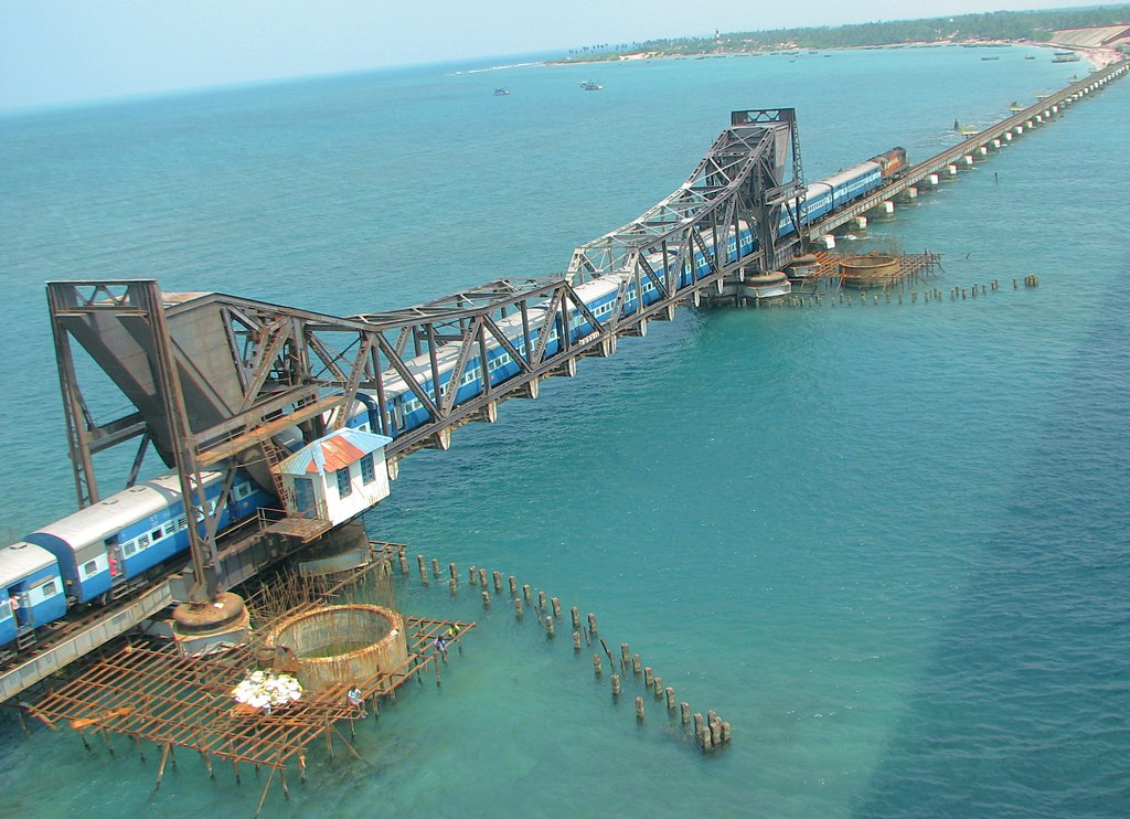 Rameswaram Express Train on its way from the mainland to R… Flickr