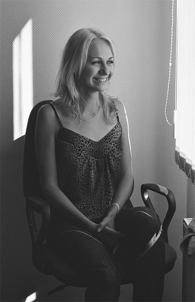 Minolta Dynax 7, Minolta 85/1.4, Ilford XP2 200 Victor Flickr