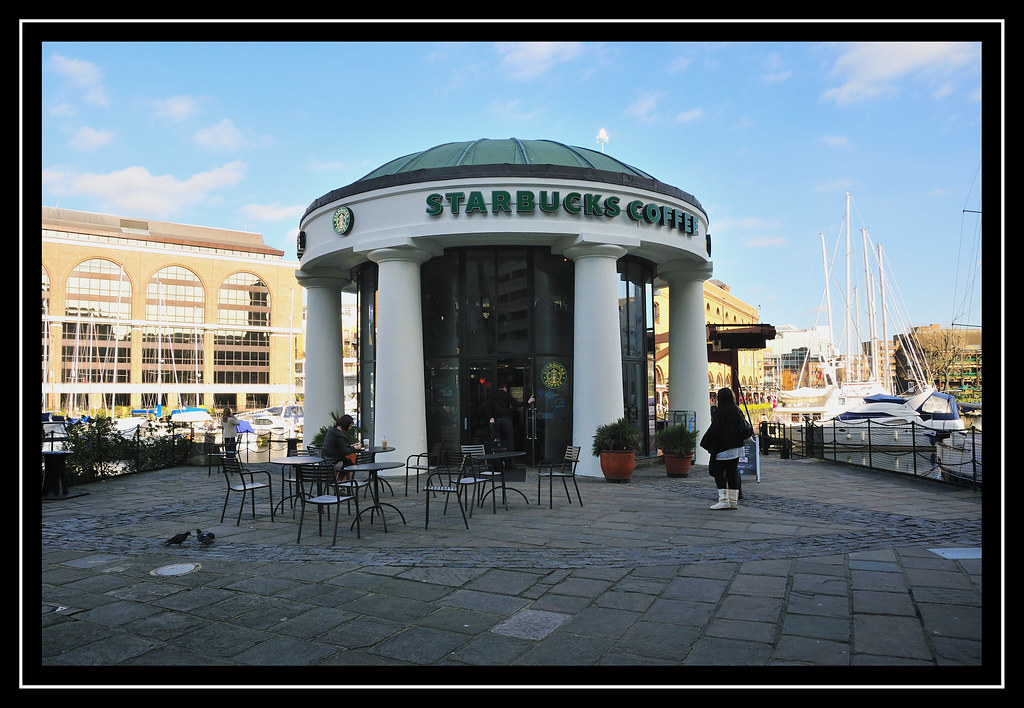Starbucks, St Katherine's Dock, London What an amazing Sta… Flickr