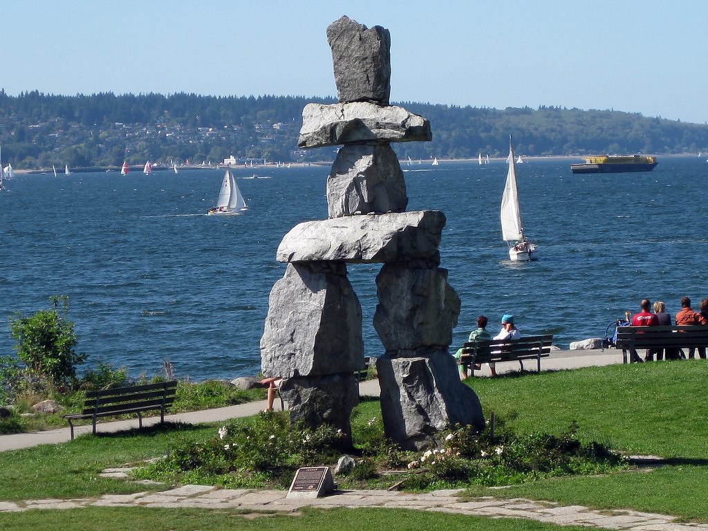 Inukshuk Statue English Bay luis pinzón Flickr