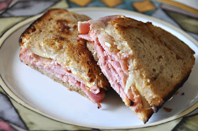 Ham And Swiss On Sourdough / How To Make A Ham & Cheese Sandwich Ham