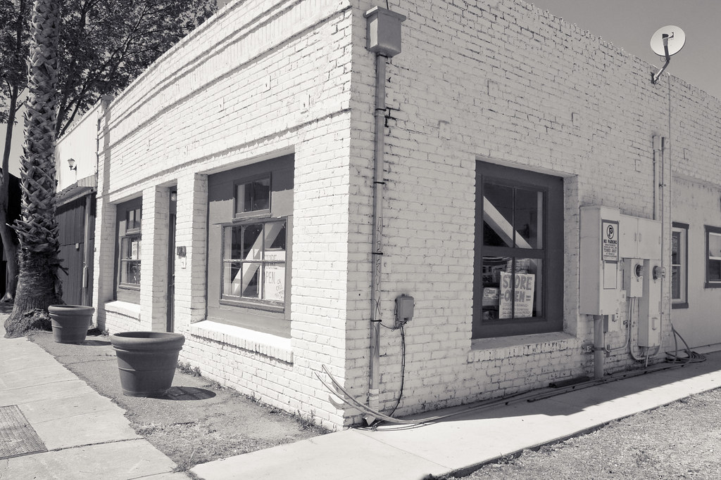 Isleton, California Older business Mitch Lorens Flickr