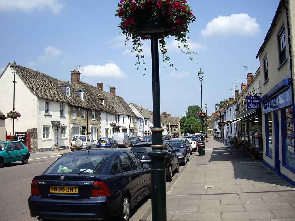 High Street Cricklade ElaineLouise Flickr