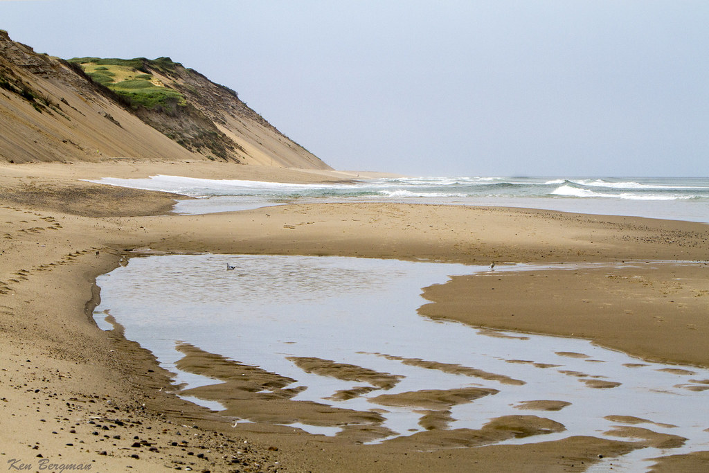 Rising tide Truro Ocean beach and dunes in South Truto, Ca… Flickr