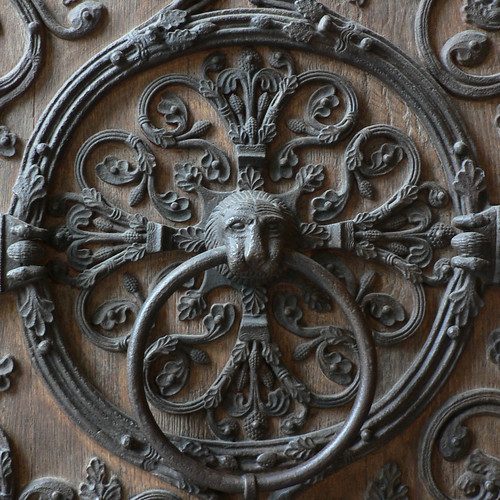 Notre Dame Door Furniture Ornate metalwork on the door by … Flickr