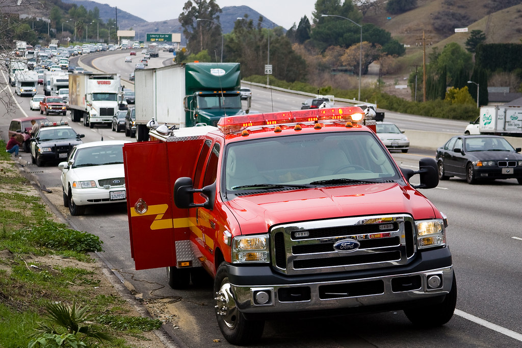 SB101 Lost Hills Traffic Collision with Minor injury, LA… Flickr
