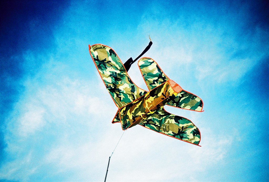 LOMO Airplane Kite This airplane kite is also move fast … Flickr