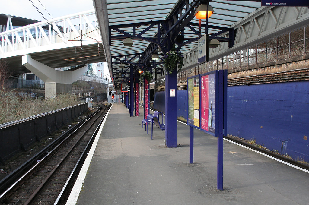 Drayton Park National Rail station Looking north bowroaduk Flickr