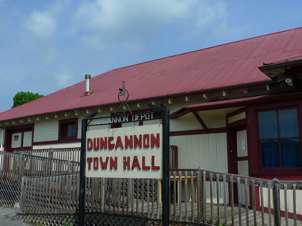 Dungannon Town Hall DM Flickr