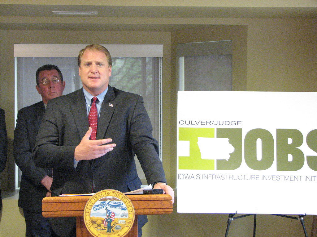 IJOBS Council Bluffs Governor Culver visits the Mosaic Ho… Flickr