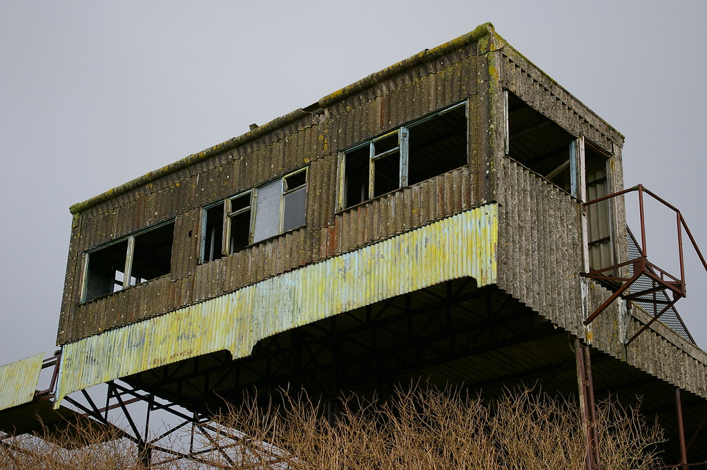 Commentary box of the old stand at Buckfastleigh racecours… Flickr