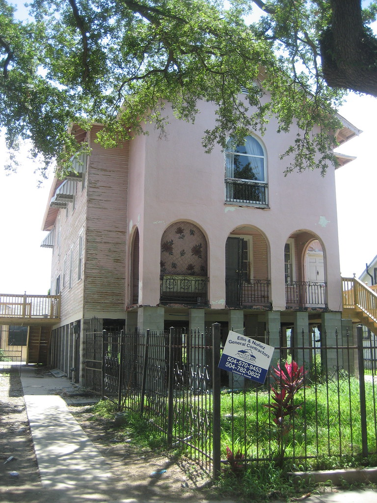 LA Parkway Raised Up Contractors Louisiana Avenue Parkway,… Flickr