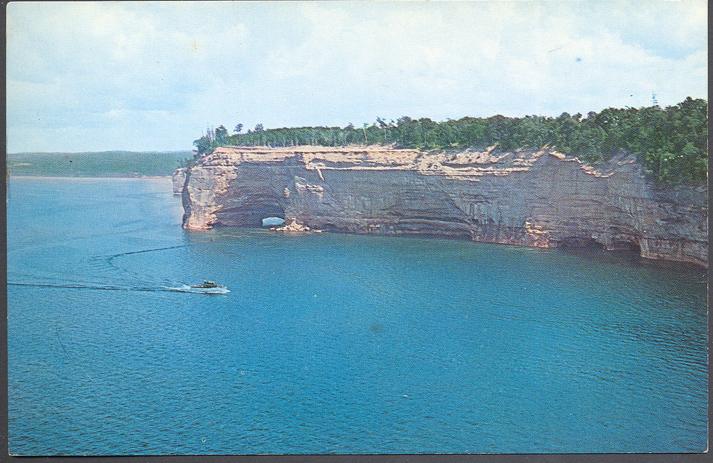 Munising MI UP Aerial View of the Picture Rocks Grand Port… Flickr