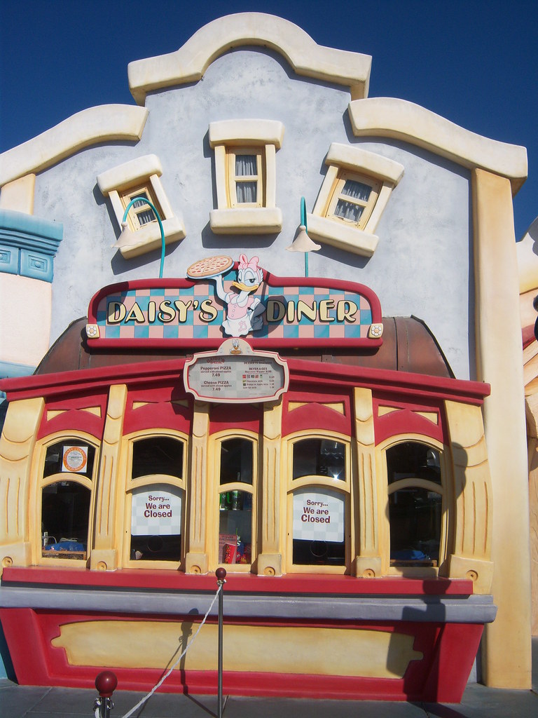 Daisy's Diner in Mickey's Toontown Loren Javier Flickr