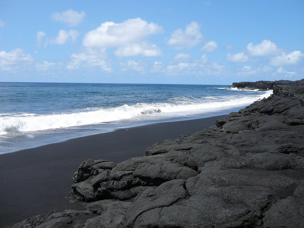 P1010502 Hilo Lava Field and Black Sand Beach at Kalapana Tandy