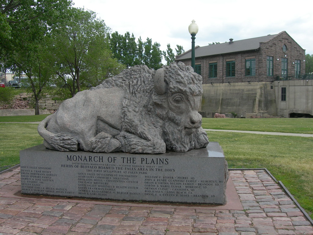 Monarch of the Plains Located in the Falls Park in Sioux F… Flickr