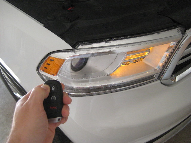 2014 Dodge Durango SUV Testing Smart Key Fob After Chang… Flickr