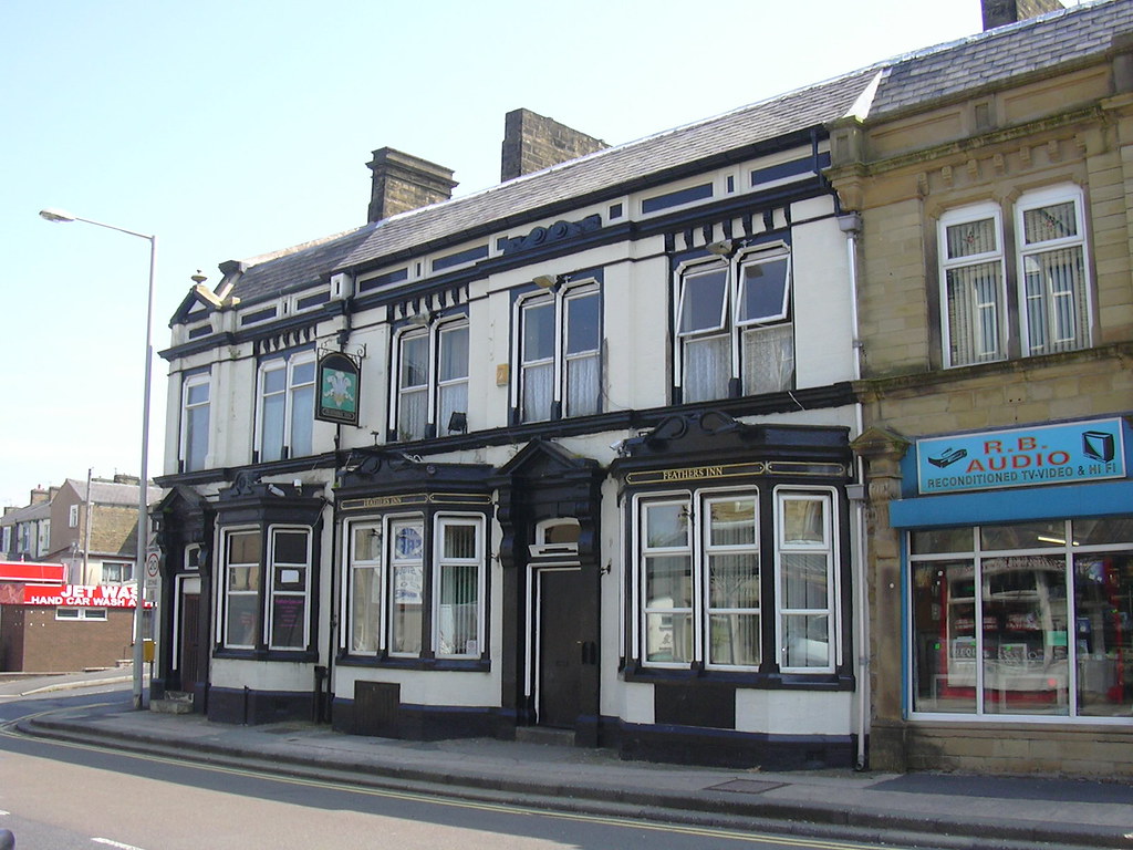 "The Feathers" (Pub) 25 Colne Road, Brierfield THE last tw… Flickr