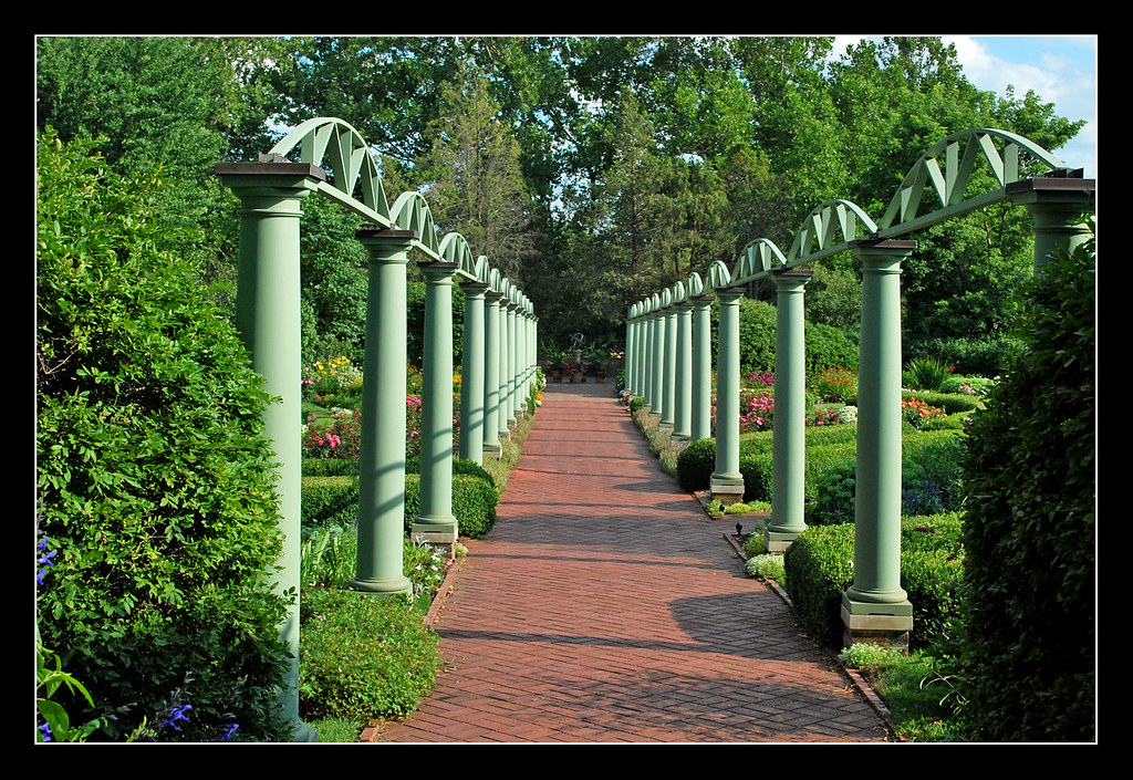 Rose garden Meadow Brook estate Meadow Brook Hall is the… Flickr