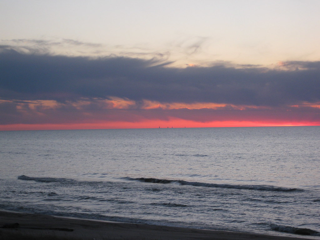 Chicago Skyline...From 50 miles Away...Across Lake Michiga… Flickr