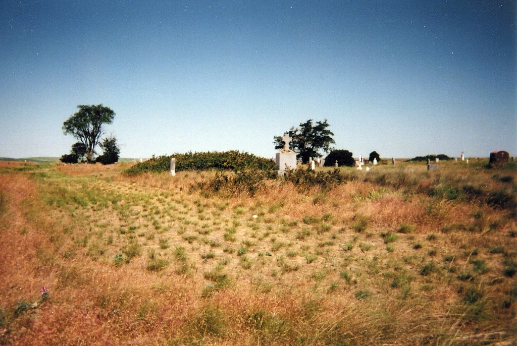 Sprague, WA. A neglected Catholic cemetery off of S.R. 231… Kizil