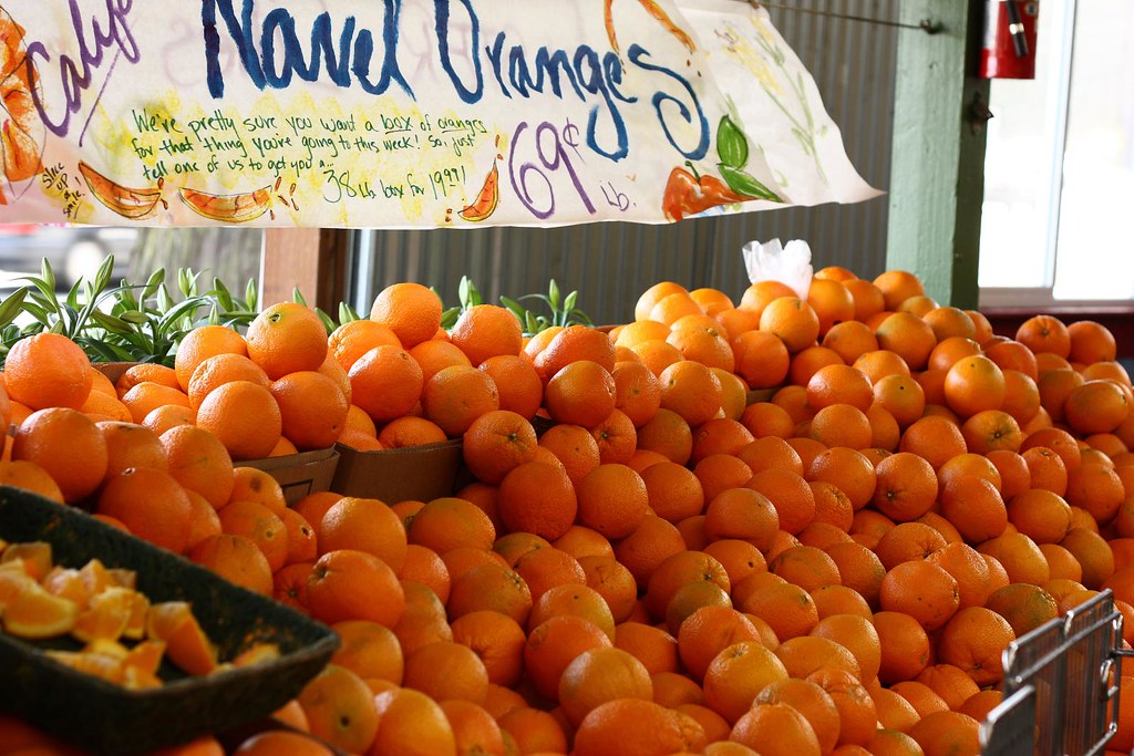 yfm04011 Yakima Fruit Market Flickr