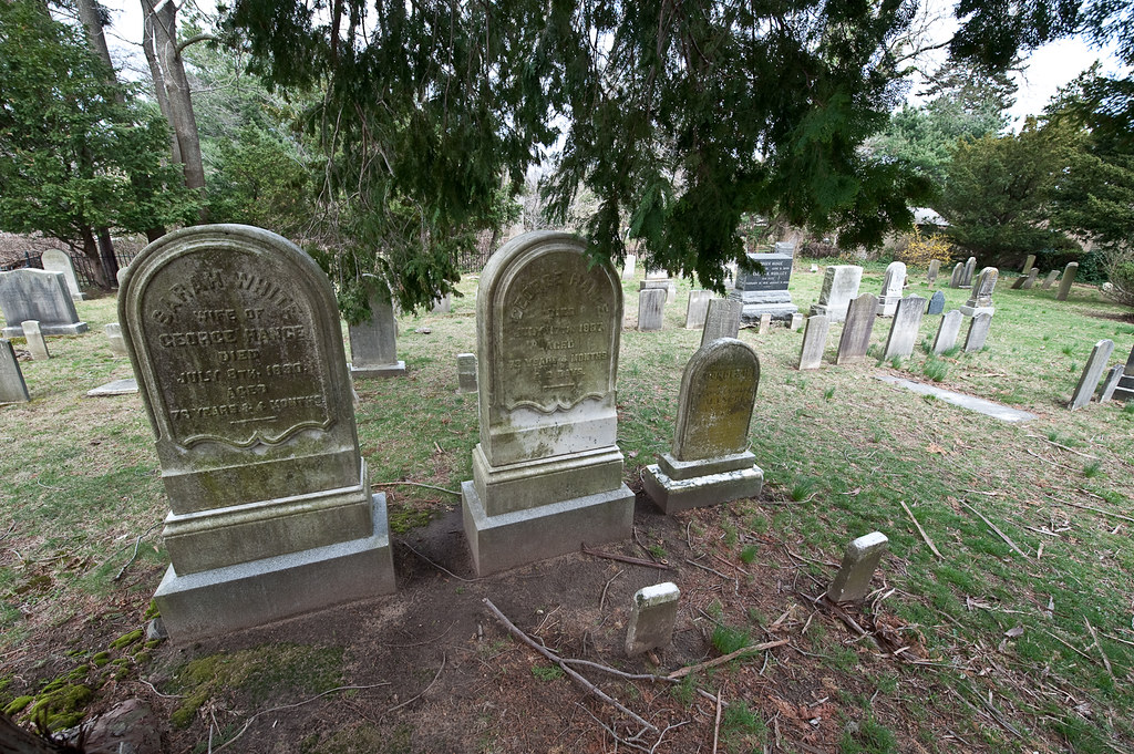 Graveyard on Rumson Road, Rumson, New Jersey It doesn't ap… Flickr