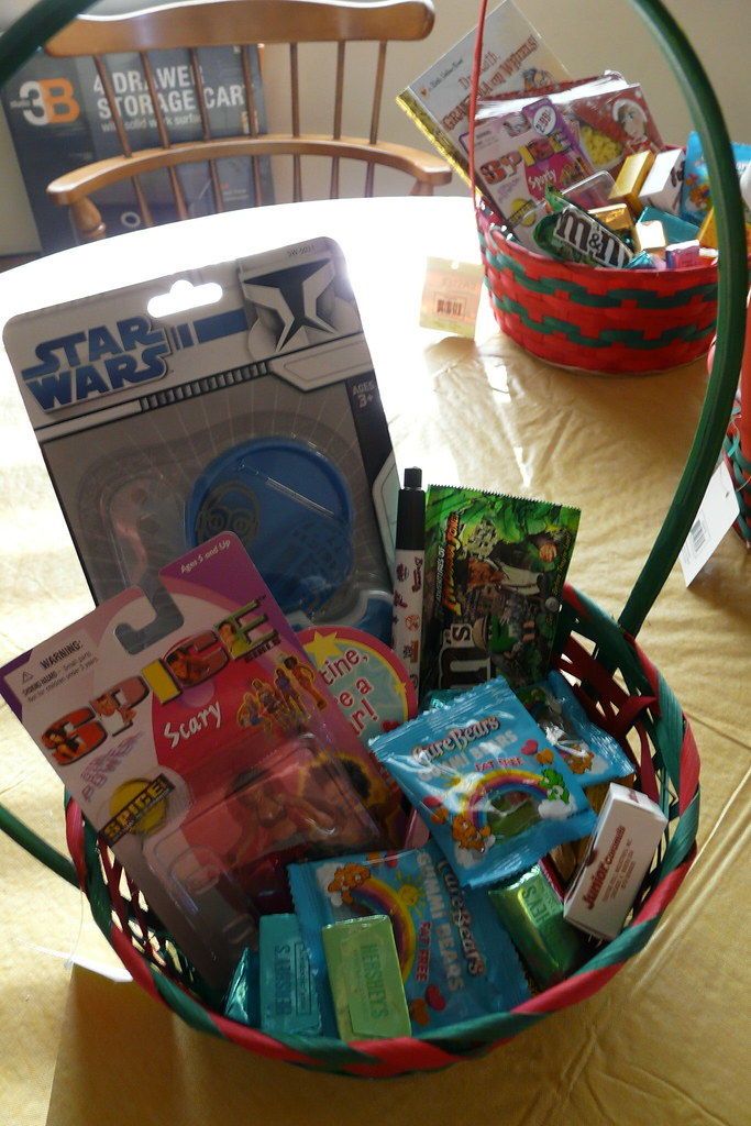 Deane's Ghetto Easter Basket Star Wars bubbles? Scary Spic… Flickr